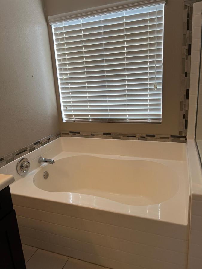 Sweet Spacious 5 Bdrm Home With Pool ラスベガス エクステリア 写真