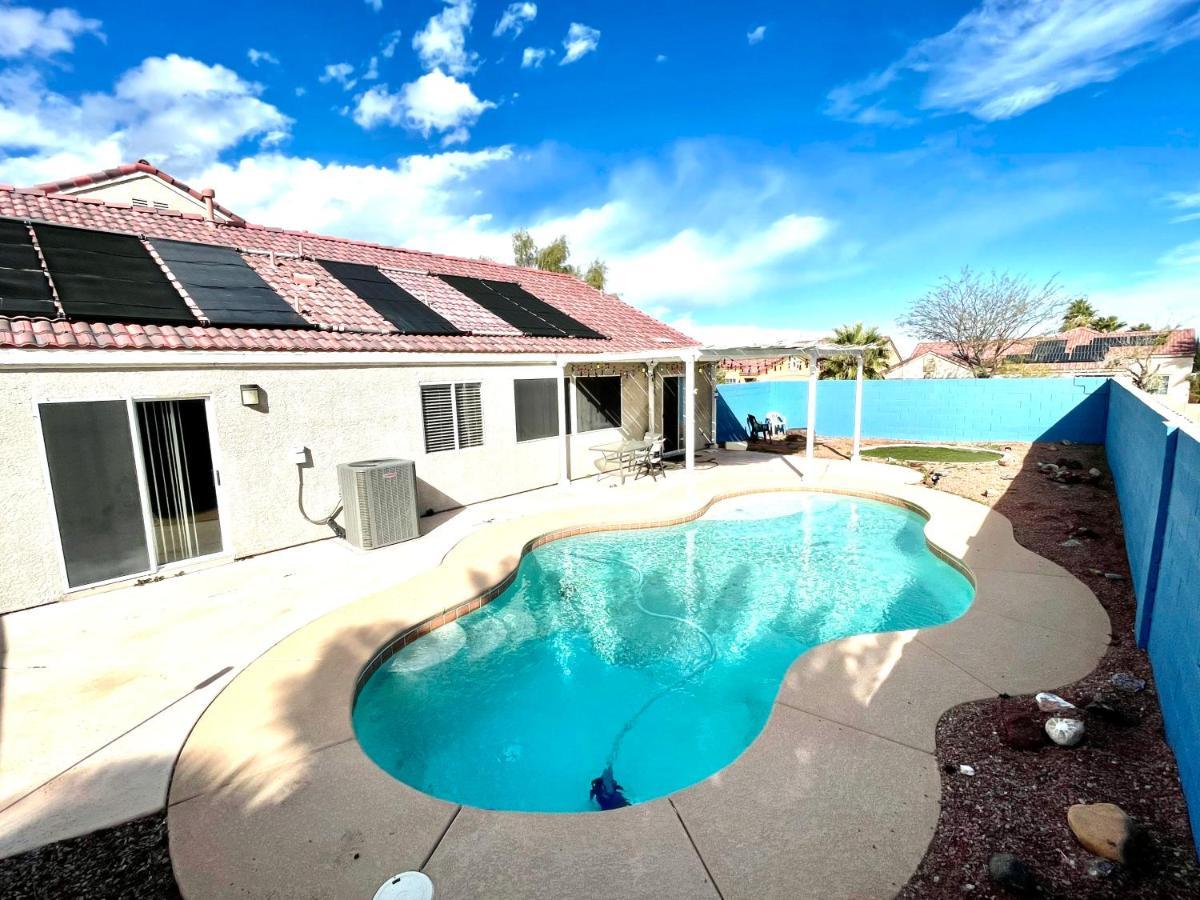 Sweet Spacious 5 Bdrm Home With Pool ラスベガス エクステリア 写真