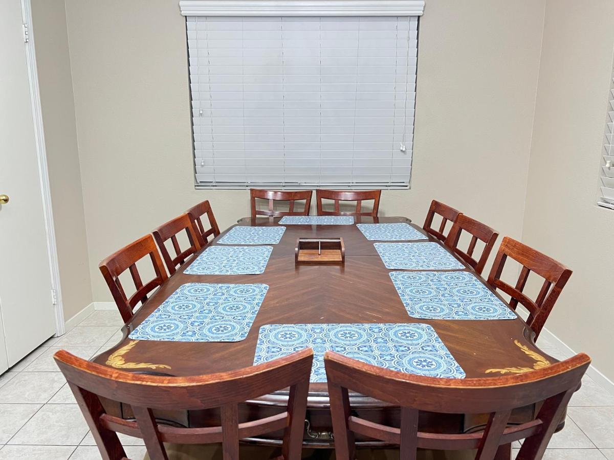 Sweet Spacious 5 Bdrm Home With Pool ラスベガス エクステリア 写真