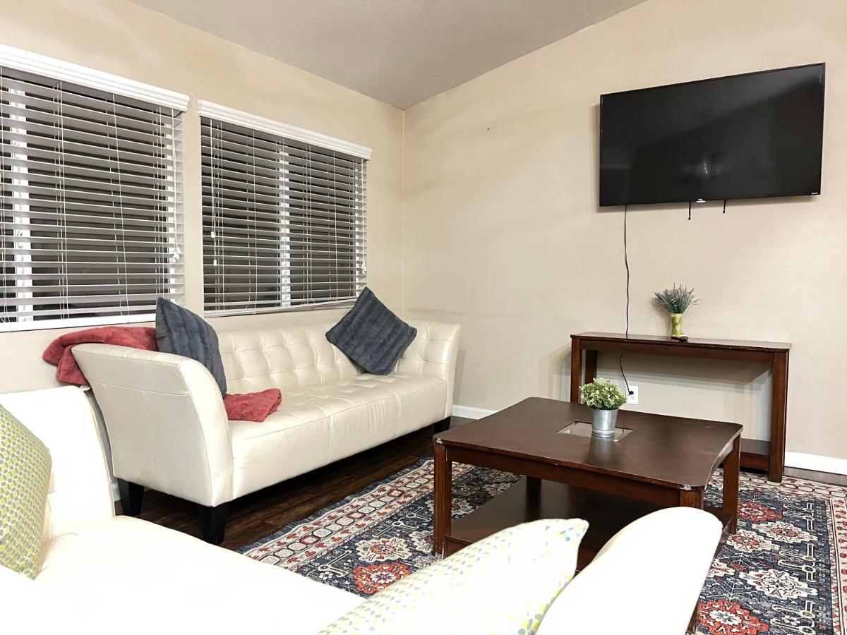 Sweet Spacious 5 Bdrm Home With Pool ラスベガス エクステリア 写真