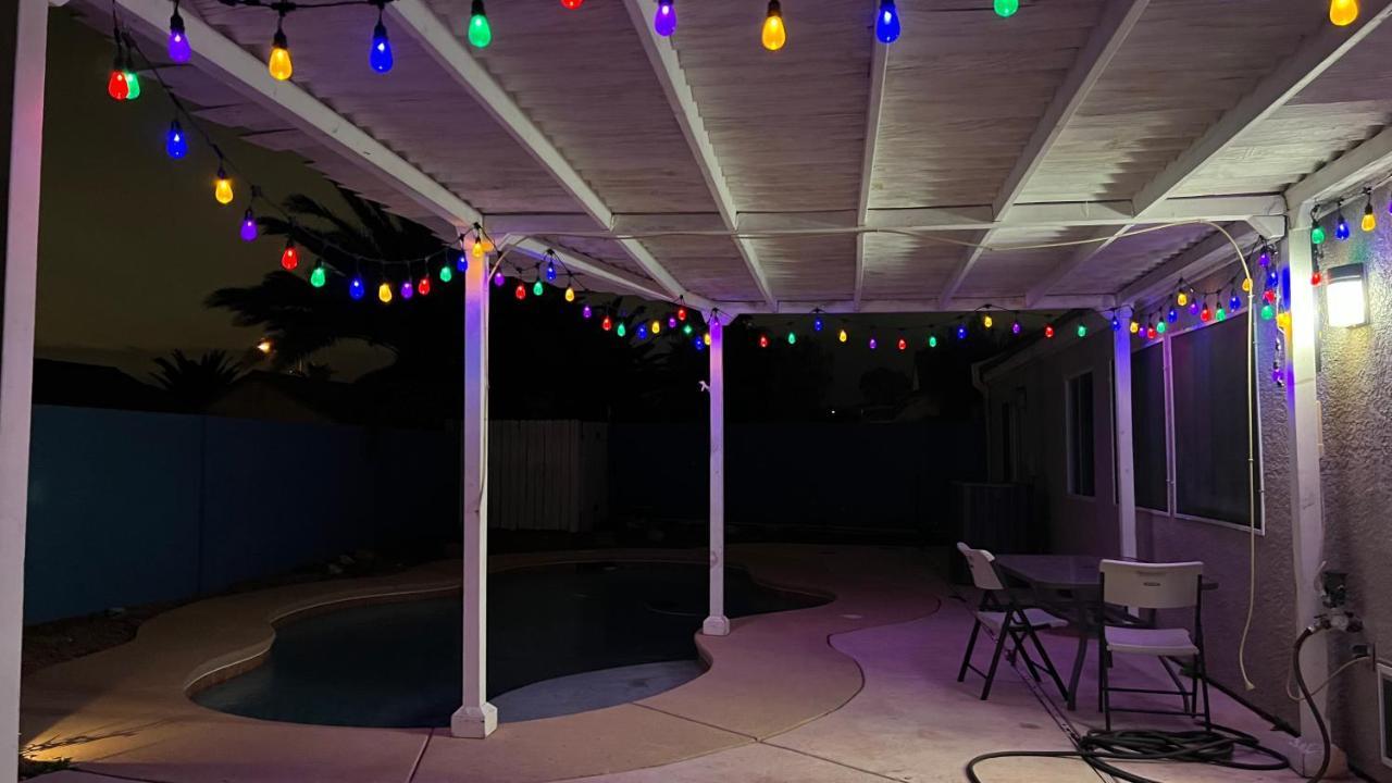 Sweet Spacious 5 Bdrm Home With Pool ラスベガス エクステリア 写真