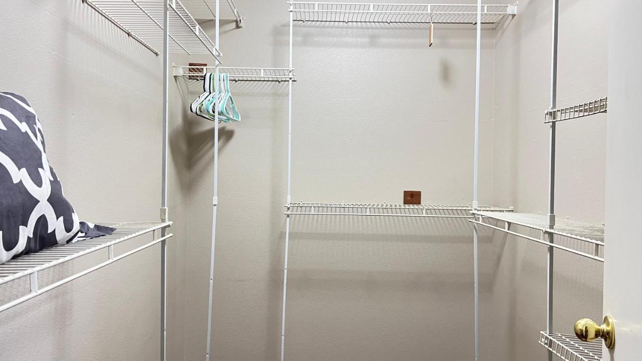 Sweet Spacious 5 Bdrm Home With Pool ラスベガス エクステリア 写真
